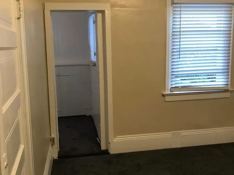 2115 S Union Ave — Photo 5