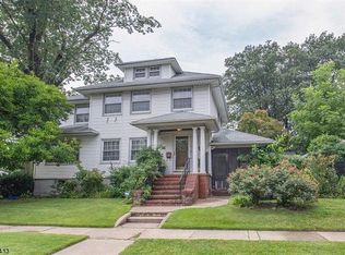 4 Lexington Ave, Rochelle Park, NJ 07662