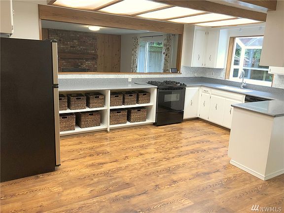 4th image of 4424 Glen Terra Dr SE