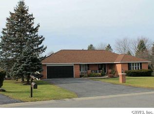 7291 Dabney Ln, Fayetteville, NY 13066