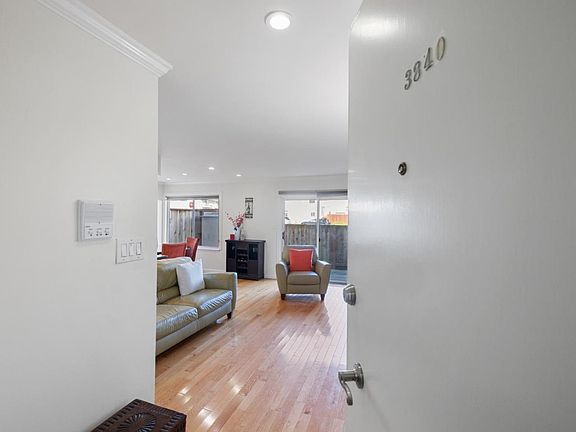 4th image of 3840 Annapolis Ct #10A