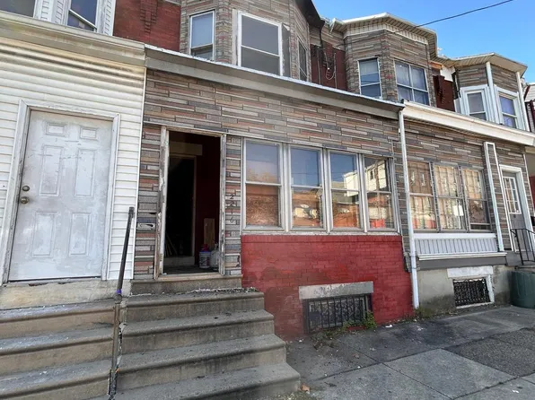 2216 S 67th St, Philadelphia, PA 19142