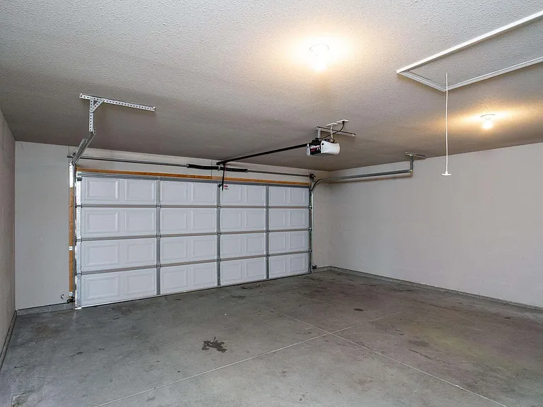 5803 Abercorn Dr — Photo 20