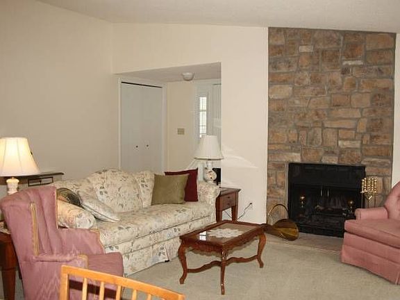 2nd image of 8419 Everett Way Unit D