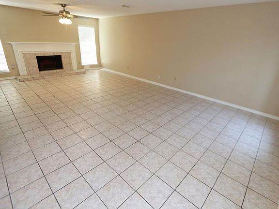 5th image of 1431 Plumwood Dr