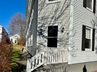 125 Main St APT 101, Amesbury, MA 01913