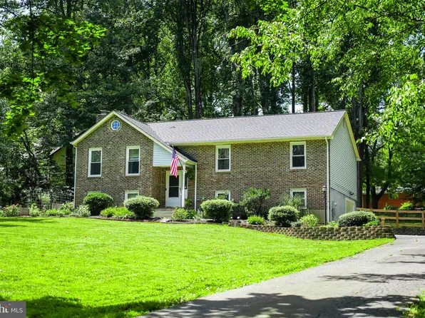 7312 Terranova Dr, Warrenton, VA 20187