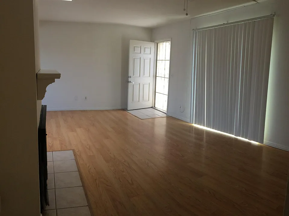 16901 Green Ln