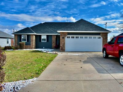 2960 S Hartford Avenue, Bolivar, MO, 65613