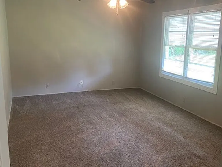 4329 Old Macon Rd — Photo 9