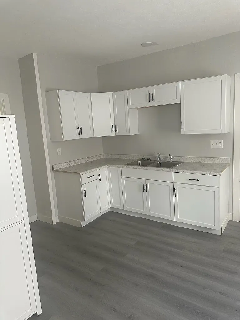 2 bed, 972 sqft, $1,250 — Photo 2