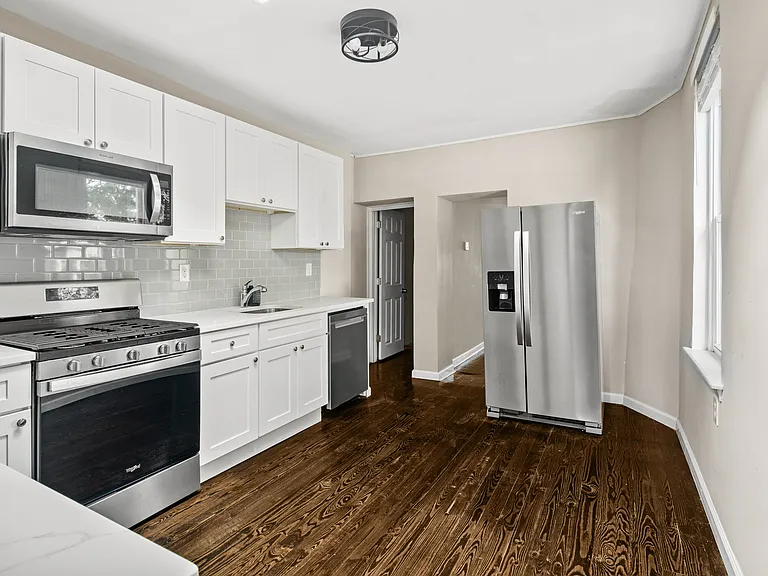 127 Seville St — Photo 6