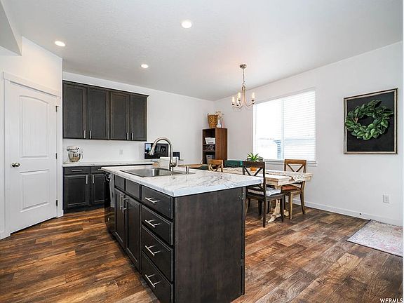 3rd image of 12806 S Fairholme Cir
