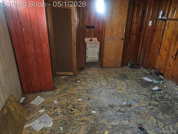 5th image of 20466 Stansbury St