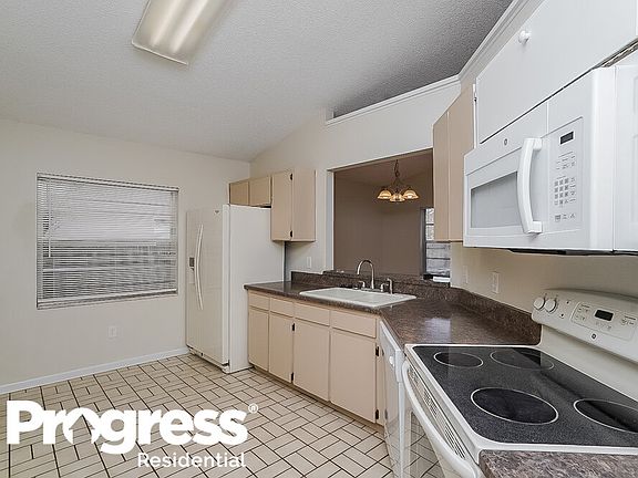 5th image of 6012 Crickethollow Dr