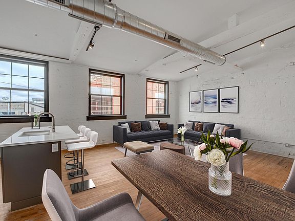 2nd image of 1843 N Howard St #313