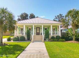 317 4th St, Long Beach, MS 39560
