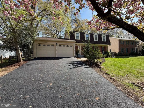 2484 Freetown Dr, Reston, VA 20191