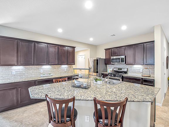 4th image of 3023 Dripping Springs Ct