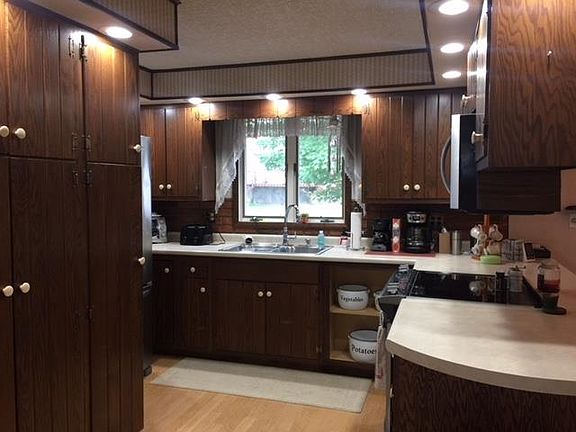 2nd image of 4 Claremont Ave