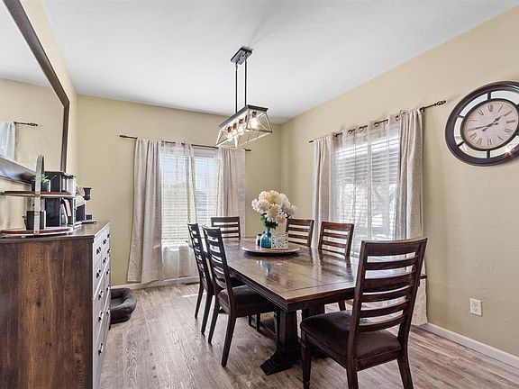 3rd image of 3309 Meadows Parkway