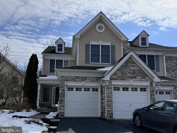 45 Tree Swallow Dr, Princeton, NJ 08540