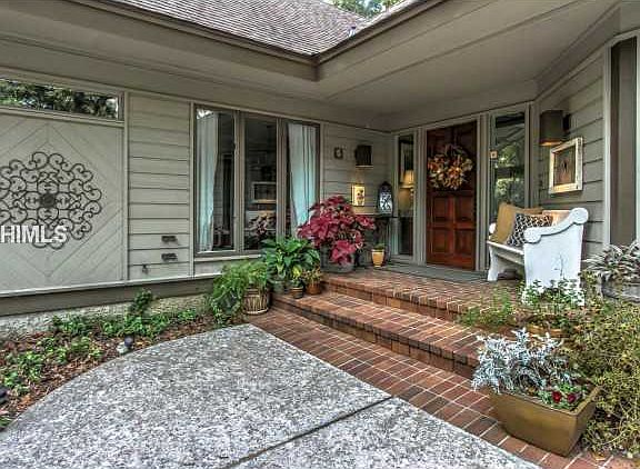 2nd image of 5 Pepperbush Ln