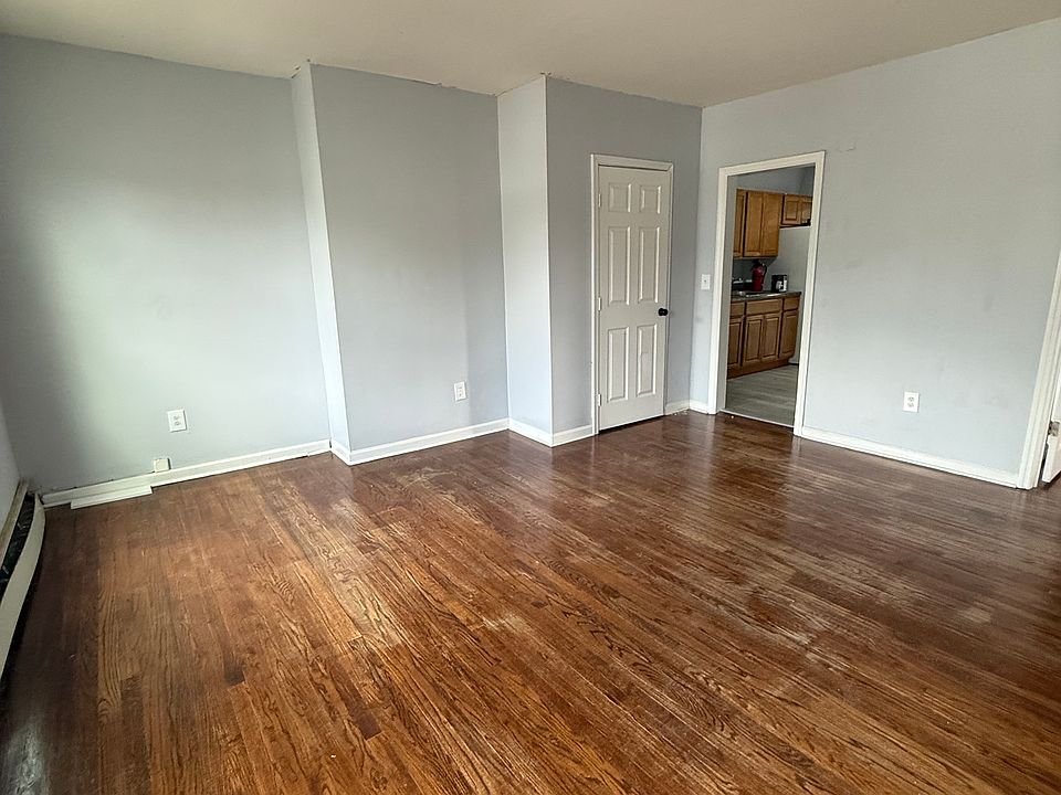 1st image of 43 Hillman St #3