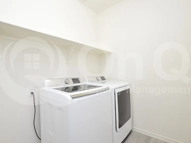 9114 S 167th Dr — Photo 20