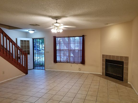 2nd image of 7619 Tamarind Ave