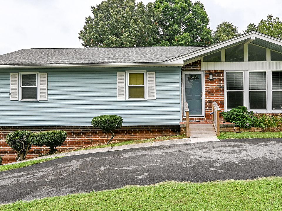 1st image of 1407 Asterwood Ln NW