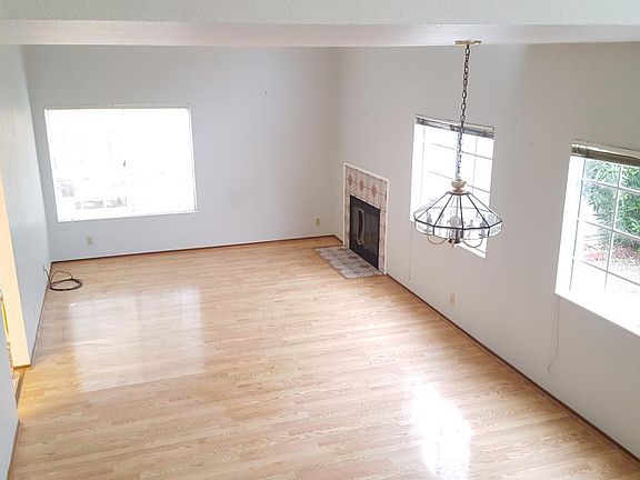 2nd image of 5375 Shattuck Ave