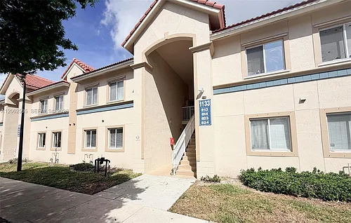 1133 Golden Lakes Blvd #813 Photo 1