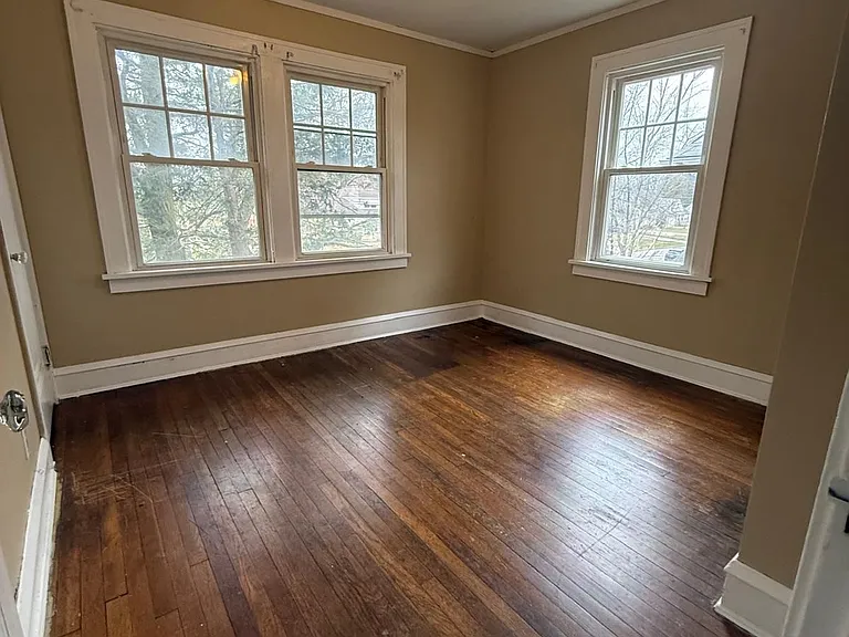 2113 N Taylor Rd — Photo 35