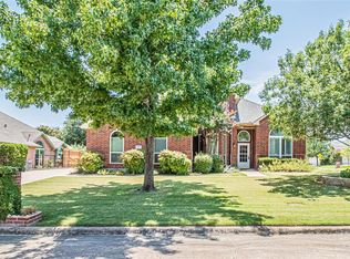 27 Monterey Dr, Trophy Club, TX 76262
