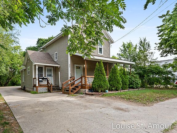 3rd image of 756 Washington Ave #A & B