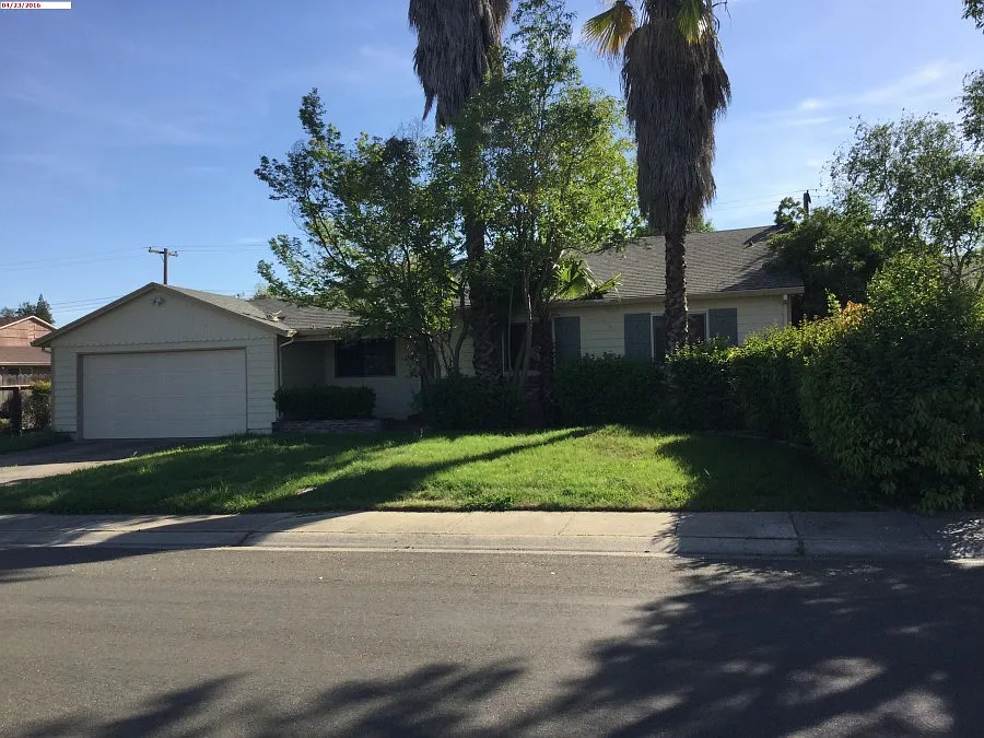 7442 Circle Pkwy photo 1