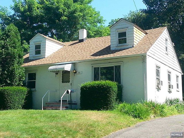 2nd image of 241 Ackerman Ave