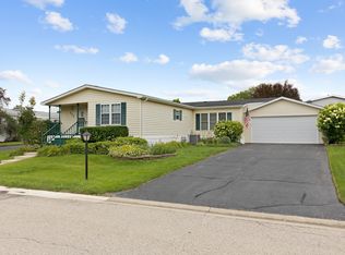 533 Navajo Trl, Marengo, IL 60152