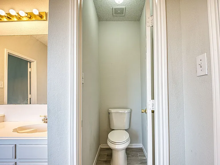 1532 Tanglewood Dr — Photo 49