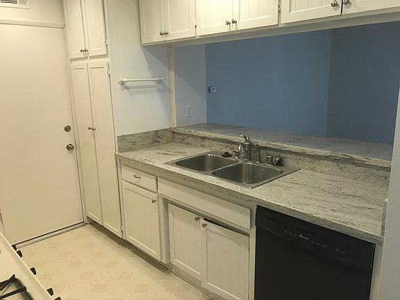 3rd image of 150 W Green Glade Ct