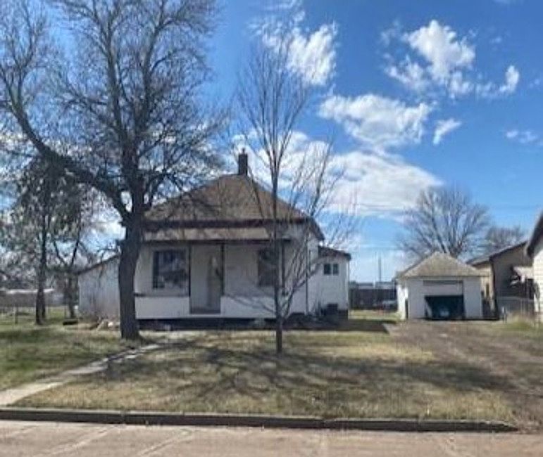207 S 4th St, Glen Ullin, ND 58631 MLS 0 Zillow