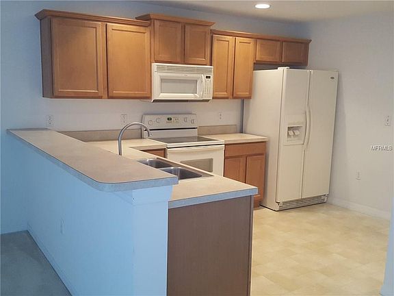 5th image of 5046 Shorewood Landing Ln