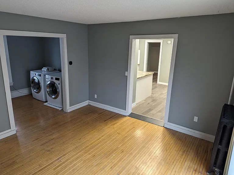 1208 W 28th St #1 — Photo 7