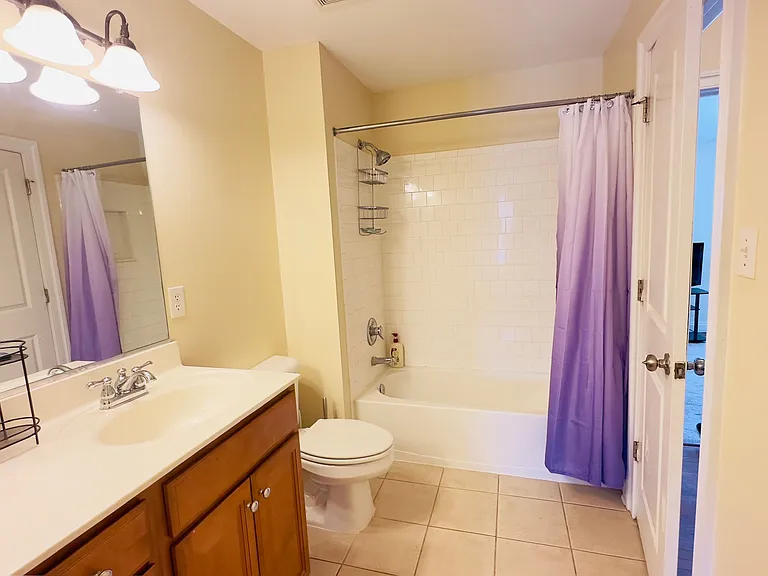 Third Floor extra large Bathroom