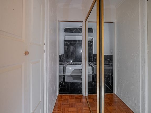 4th image of 525 S Ardmore Ave APT 239