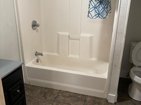 5th image of 7627 Plumwood Dr
