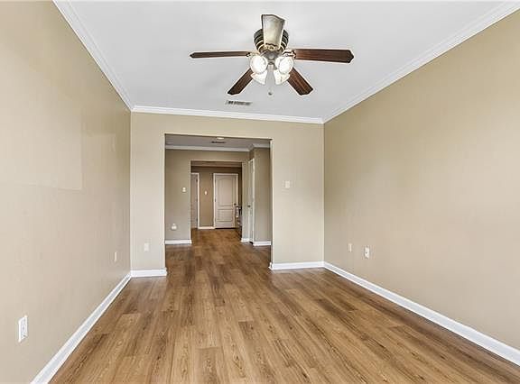 3rd image of 5728 Marigny St