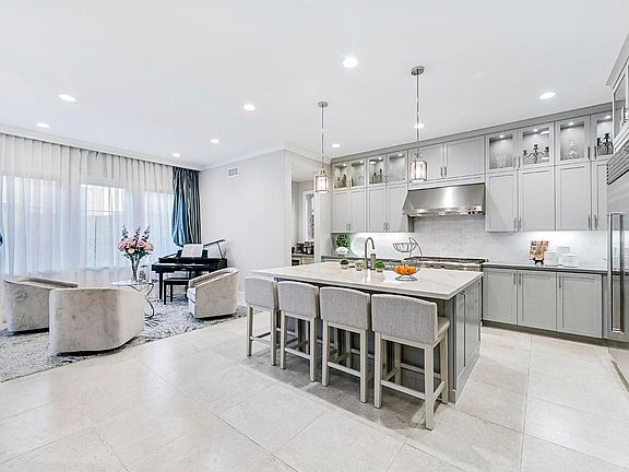 Unparalleled Designer Upgrades throughout ...