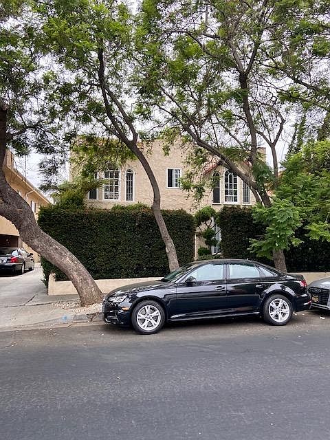 1st image of 735 N Hayworth Ave